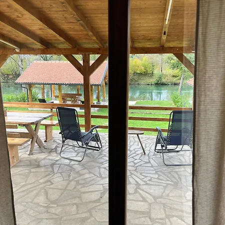 Vikendica Krupa Na Vrbasu *