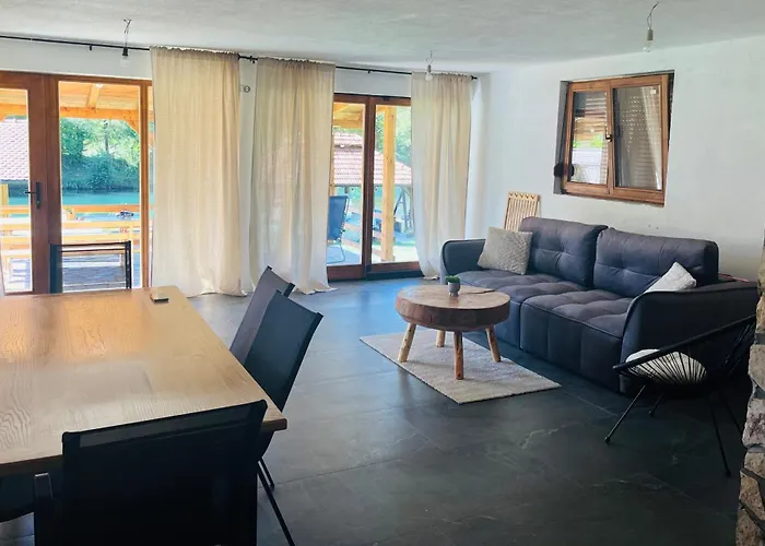 Vikendica Krupa Na Vrbasu Holiday home *